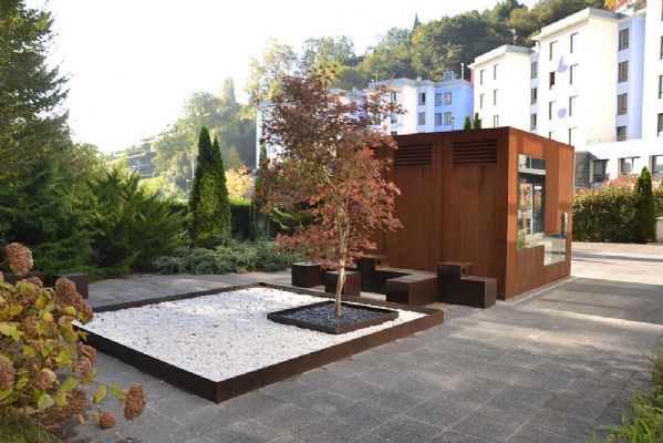 Conjunto de formas geomtricas en acero corten Humus