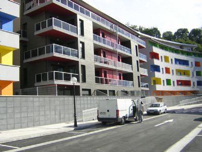 Barandillas en acero y jardineras en acero corten