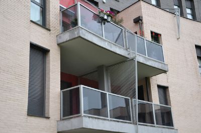 Barandillas en acero y jardineras en acero corten